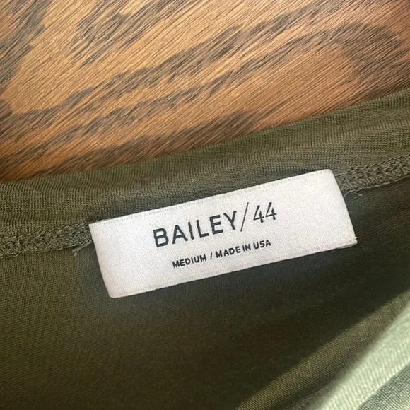 Olive Green V Neck - Picture 2 of 4
